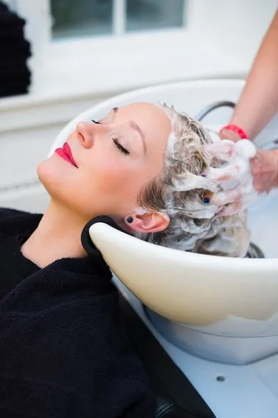 Cuci Rambut Special Shampo